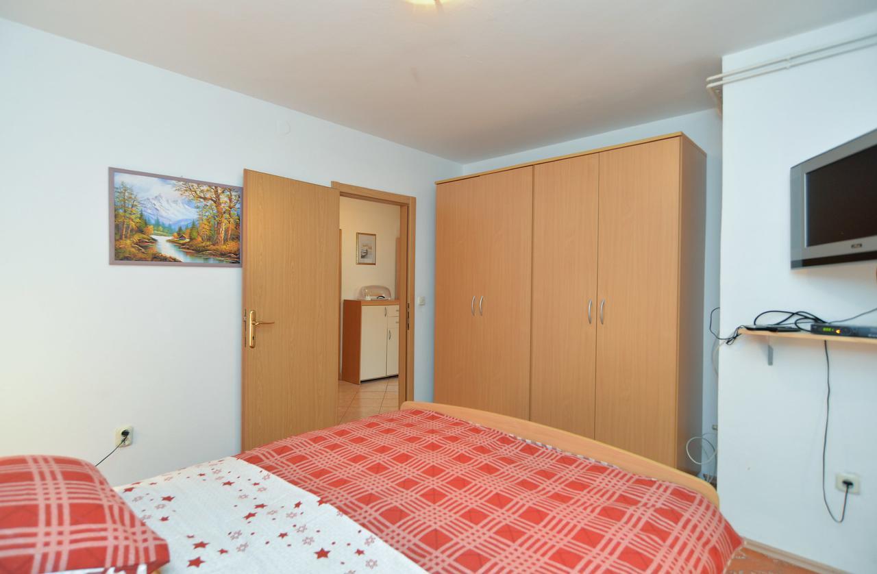 Apartments Milena 436 Fažana Exterior foto
