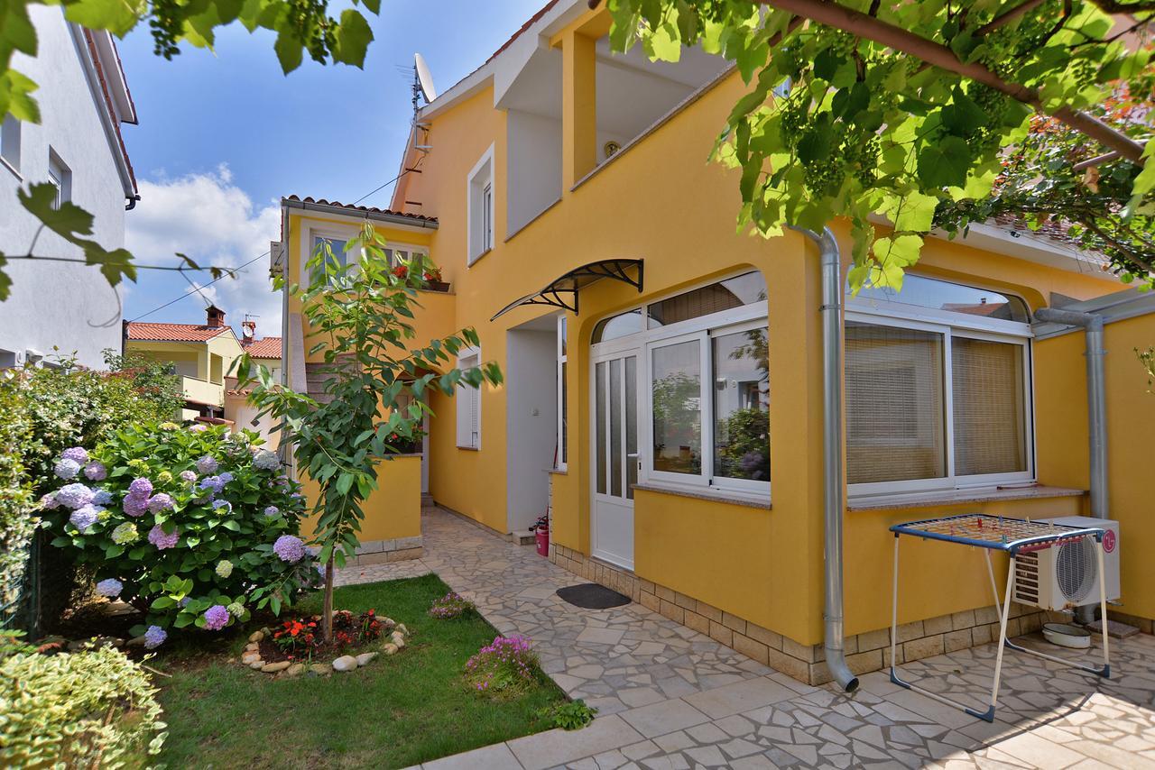 Apartments Milena 436 Fažana Exterior foto