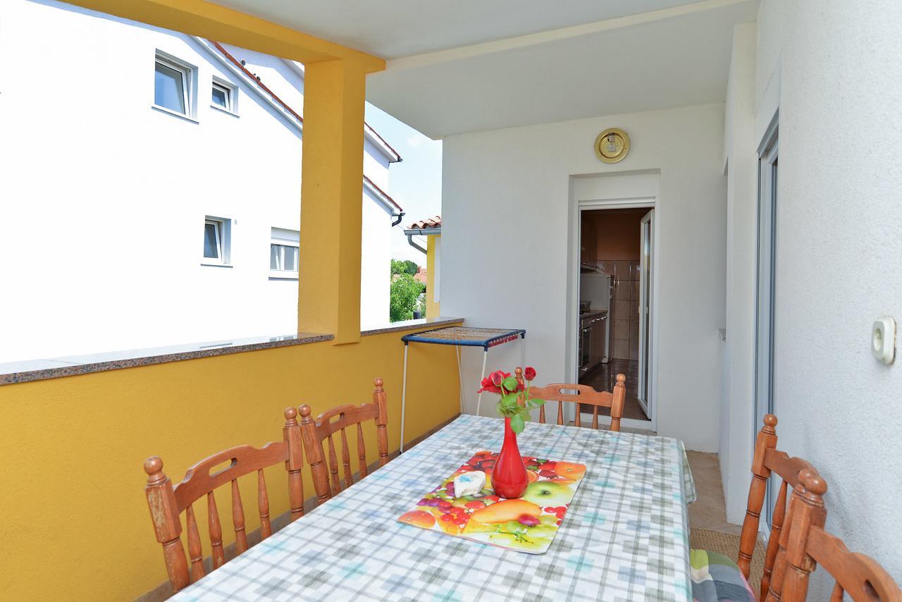 Apartments Milena 436 Fažana Exterior foto