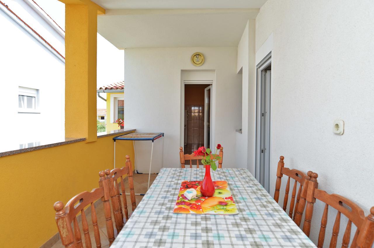 Apartments Milena 436 Fažana Exterior foto